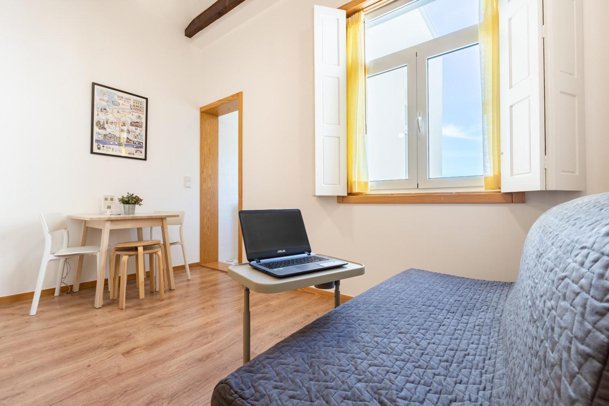731 Costa Cabral Metro Residence Porto Quarto foto