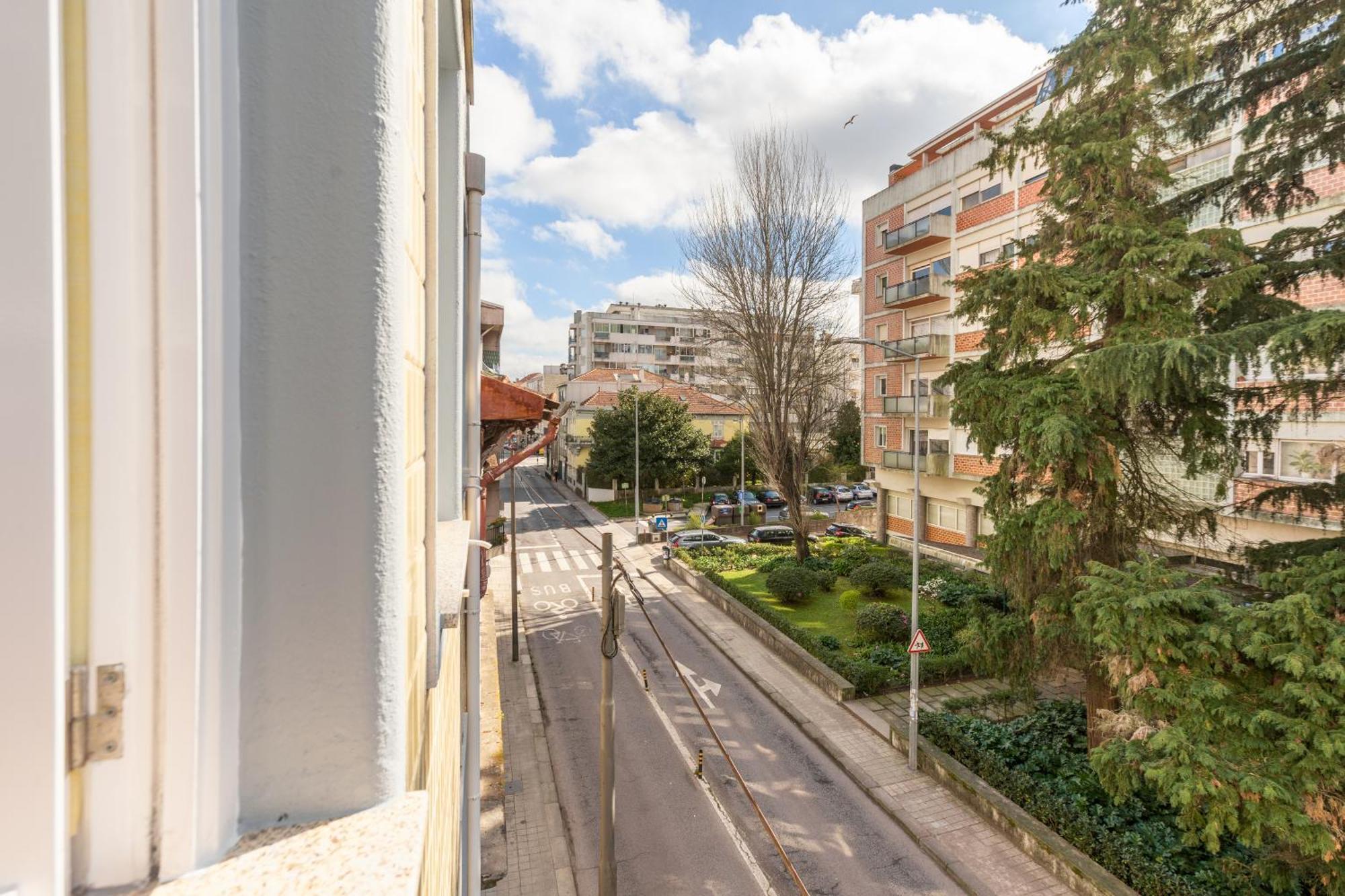 731 Costa Cabral Metro Residence Porto Quarto foto
