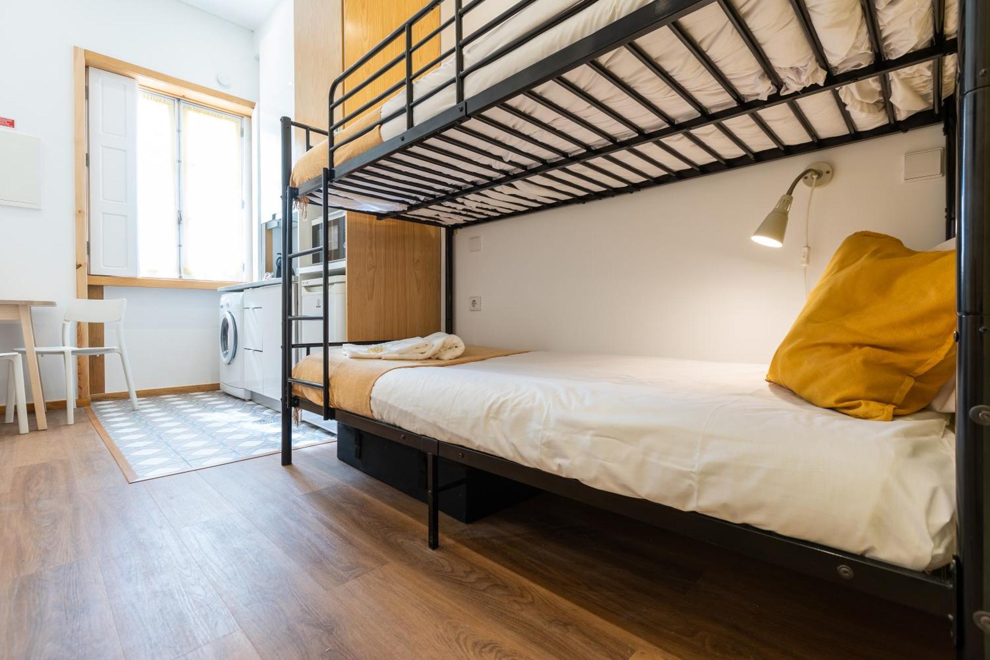 731 Costa Cabral Metro Residence Porto Quarto foto