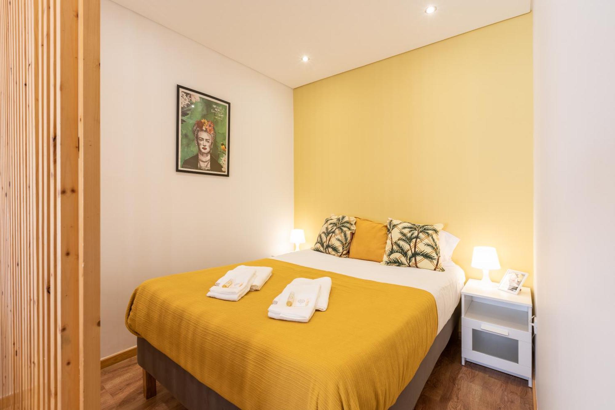 731 Costa Cabral Metro Residence Porto Quarto foto