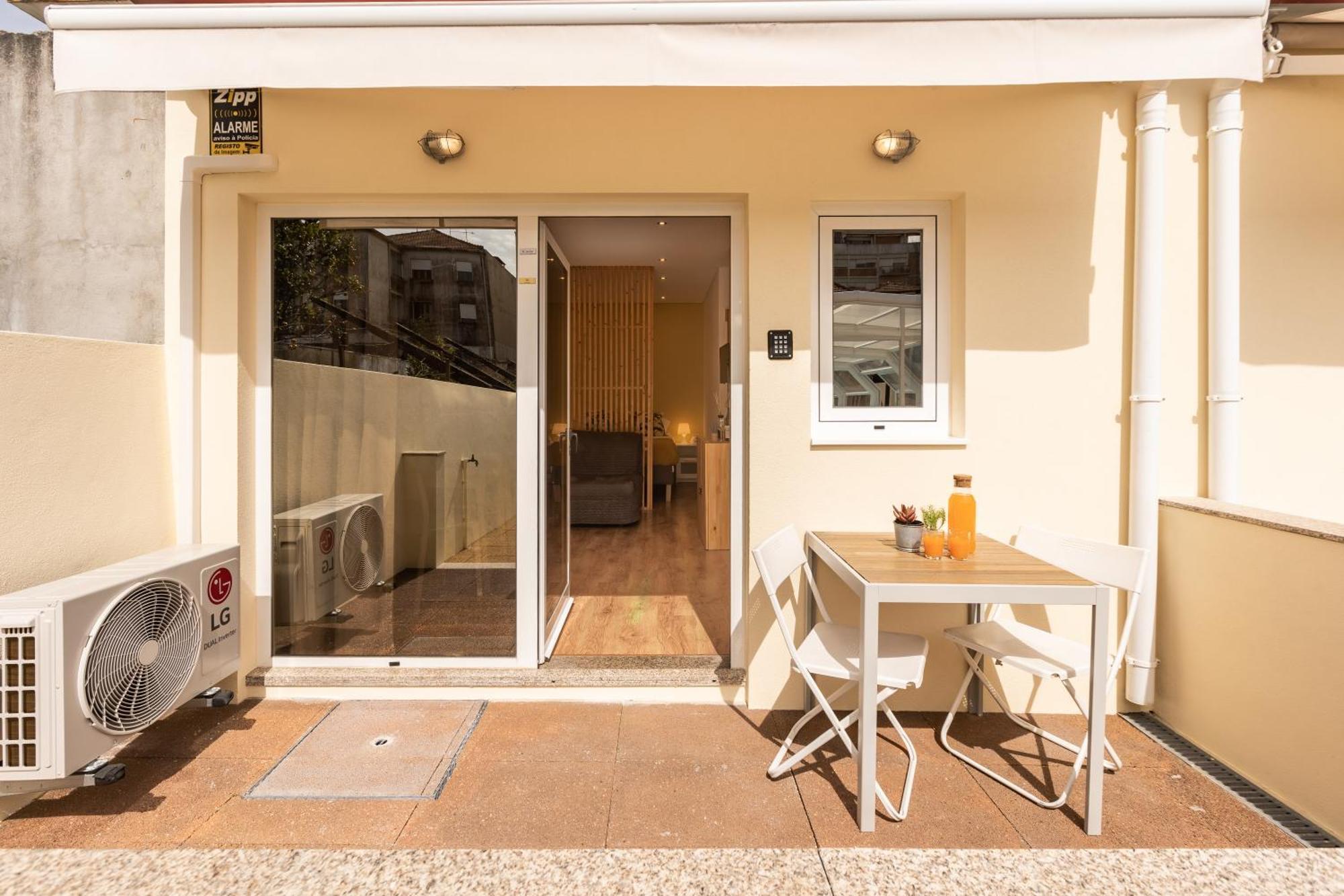 731 Costa Cabral Metro Residence Porto Quarto foto