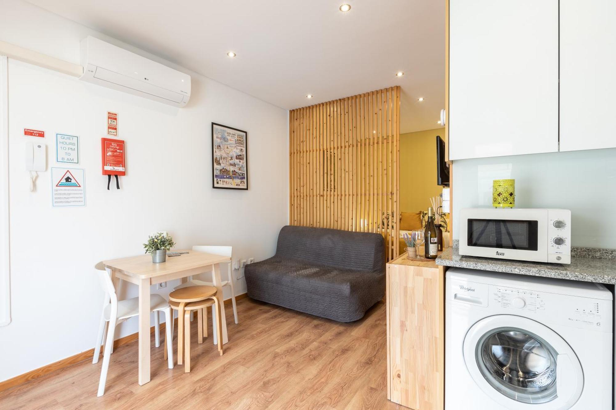 731 Costa Cabral Metro Residence Porto Quarto foto