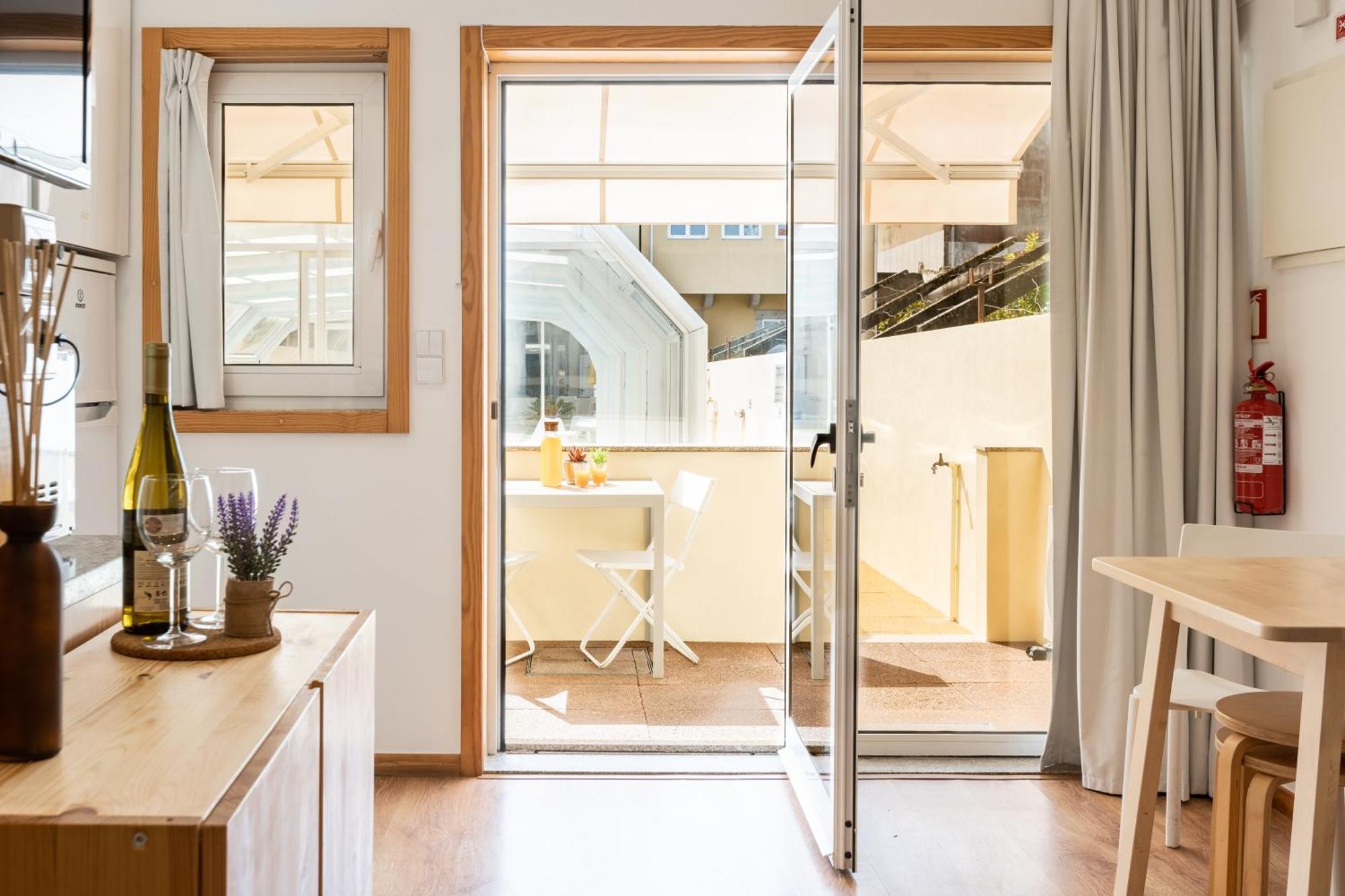731 Costa Cabral Metro Residence Porto Quarto foto